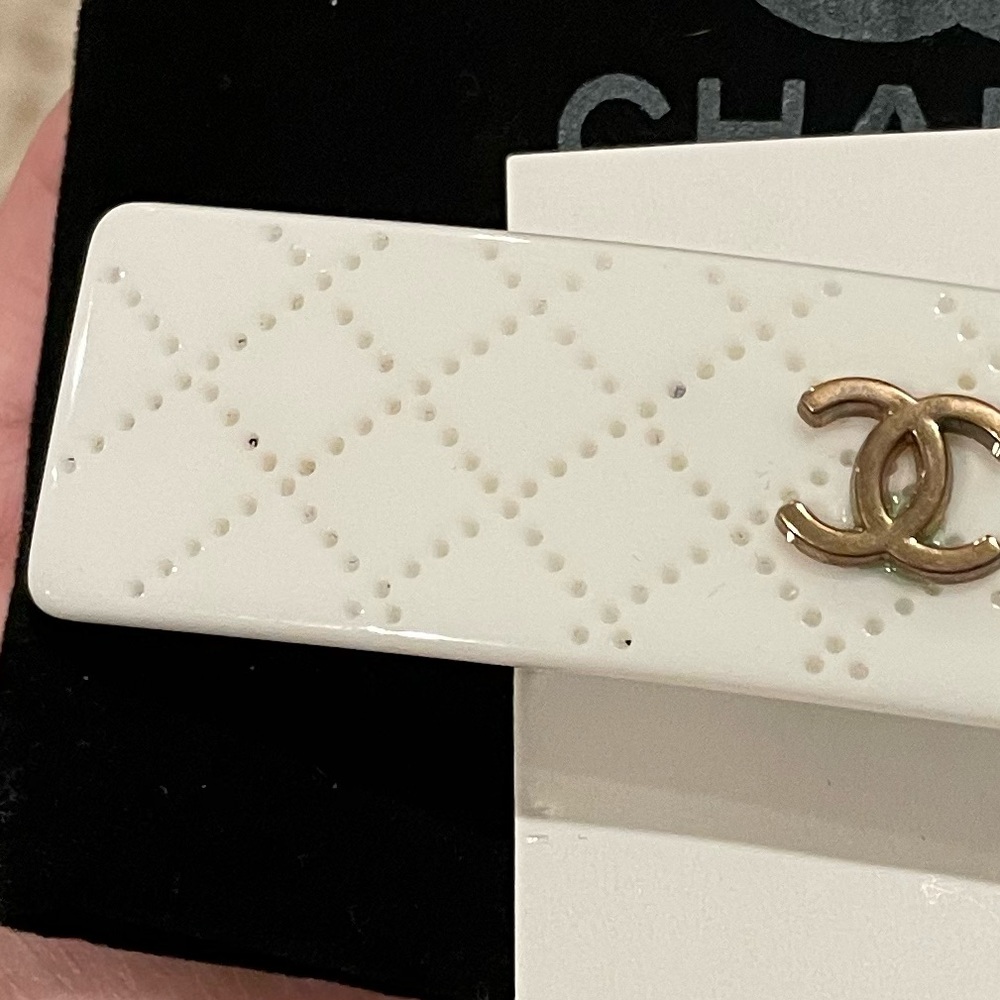 Chanel hair barrette - Picture 5 of 5